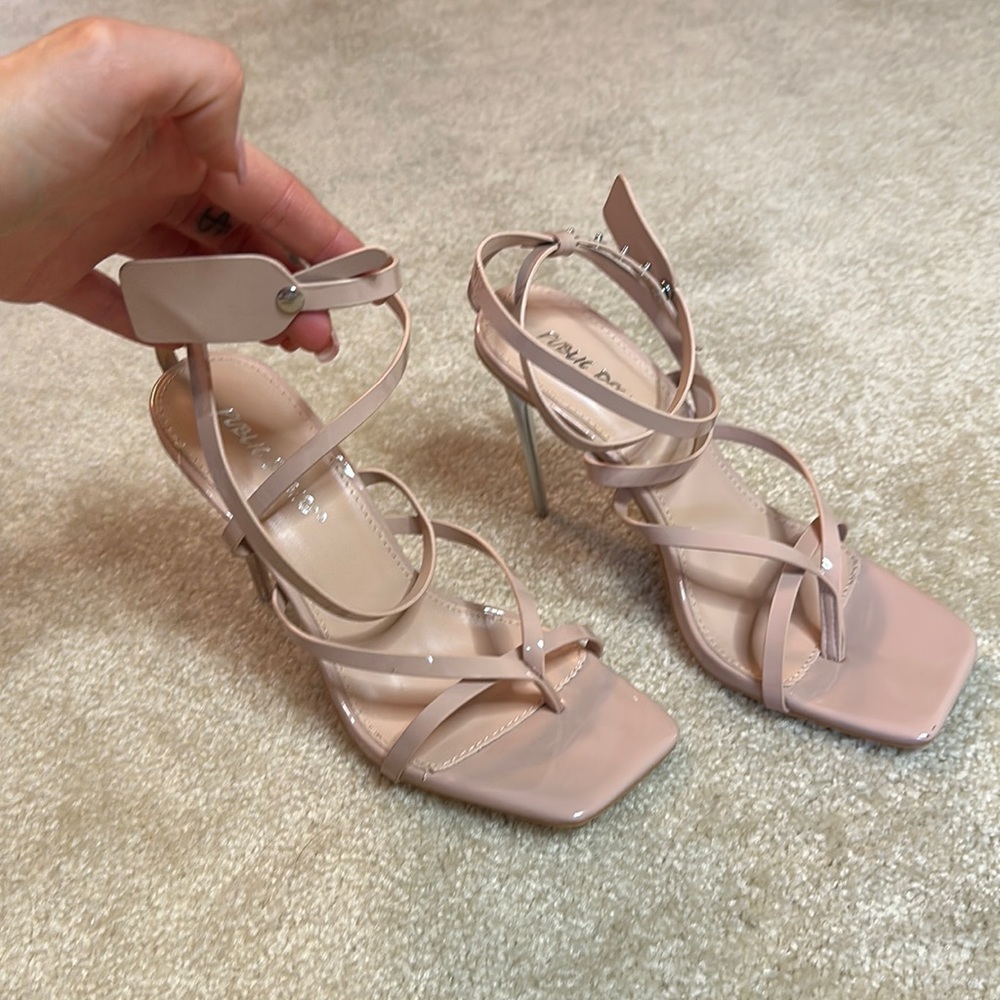 Public desire heels